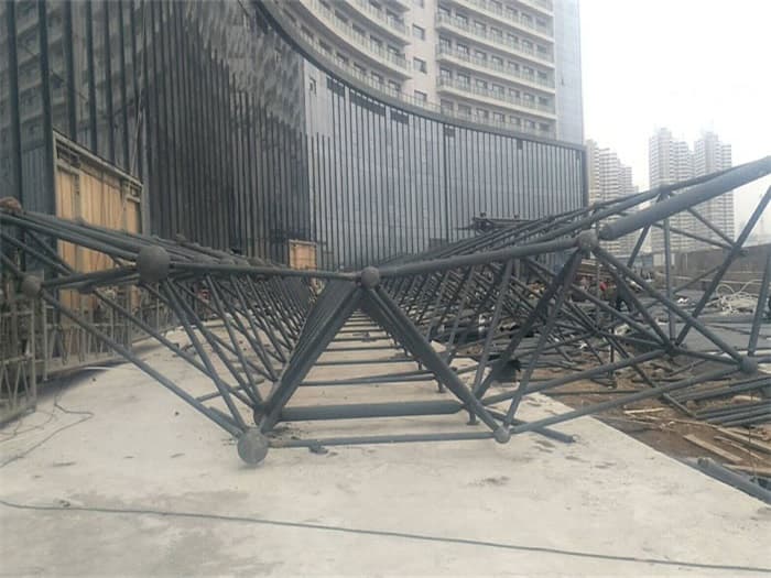 长治万豪酒店雨棚网架